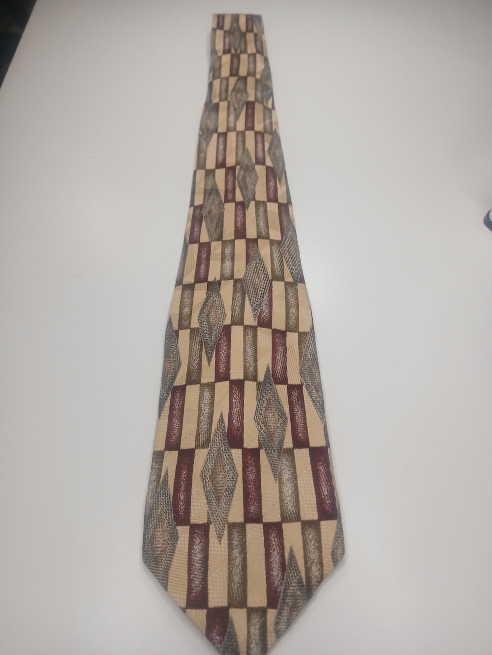 Robert Talbotts Geometric Pattern Beige and Burgundy Neck Tie